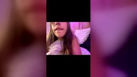 Snapshot of tiara19cute chatting on May 10, 2026, 6:57 pm tiara19cute online show from May 10, 2026, 6:57 pm