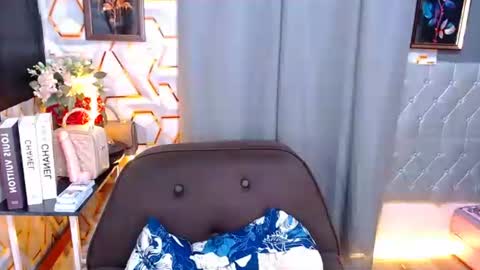 Snapshot of tiarrafoxs chatting on May 30, 2026, 12:13 pm tiarrafoxs online show from May 30, 2026, 12:13 pm