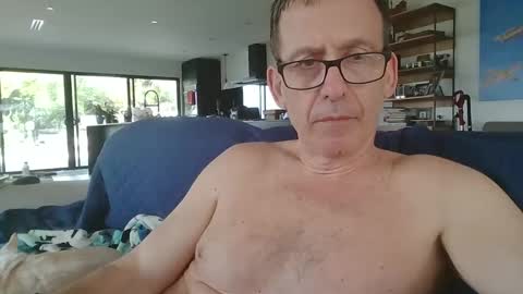 JustMe online show from December 8, 2024, 6:39 pm