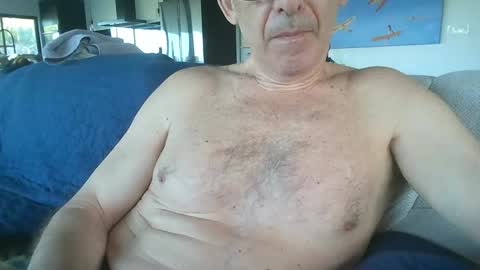 JustMe online show from February 1, 2025, 4:44 pm