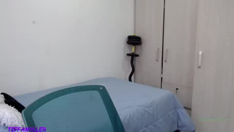 Snapshot of tifannymilly chatting on December 6, 2024, 5:22 pm kate online show from December 6, 2024, 5:22 pm