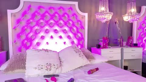 Snapshot of tifannywolf_ chatting on September 30, 2025, 4:17 am Your Princess Tif online show from September 30, 2025, 4:17 am