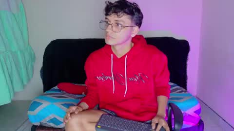tifany_eiden online show from June 29, 2026, 8:42 am