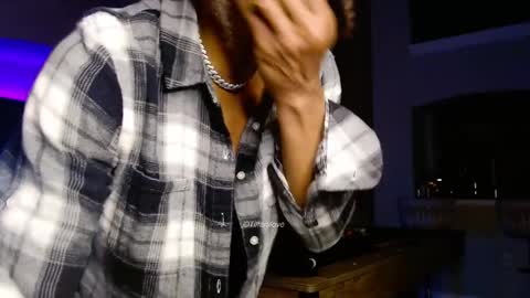 Tiffani Love online show from April 2, 2026, 4:32 am