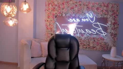 Tiffanny Sins online show from March 27, 2026, 4:29 am