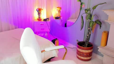 Tiffany Becker online show from May 29, 2026, 1:09 pm