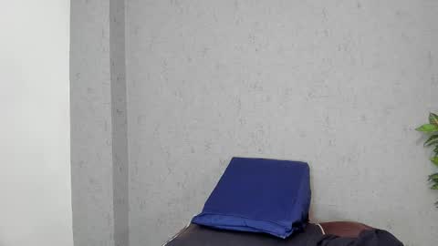 tiffany_mendez online show from February 7, 2026, 12:09 pm