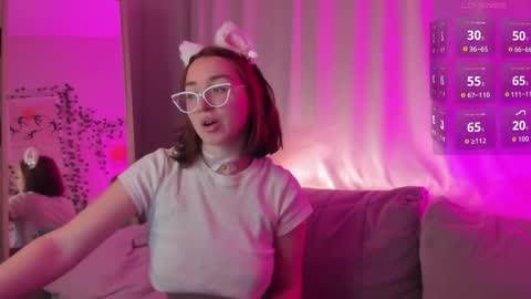 tiffany_robinson online show from April 19, 2026, 3:17 am