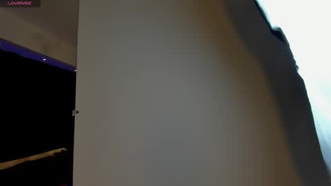 tiffanyhoustton online show from February 27, 2026, 11:54 am