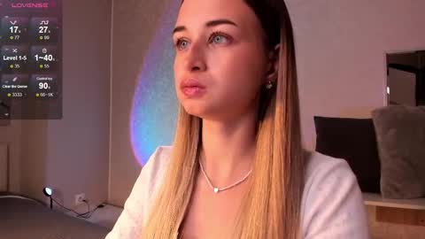 Snapshot of tiffanyhunt chatting on October 13, 2025, 1:22 pm Tiffany online show from October 13, 2025, 1:22 pm