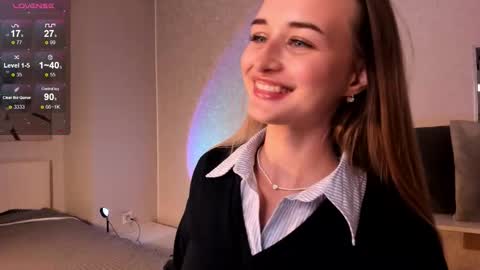 Snapshot of tiffanyhunt chatting on October 14, 2025, 1:23 pm Tiffany online show from October 14, 2025, 1:23 pm