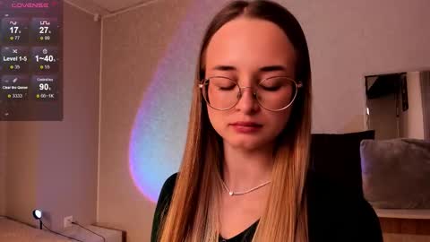 Snapshot of tiffanyhunt chatting on November 17, 2025, 1:17 pm Tiffany online show from November 17, 2025, 1:17 pm