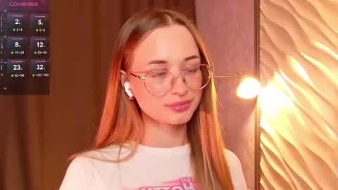 Snapshot of tiffanyhunt chatting on November 20, 2025, 3:12 pm Tiffany online show from November 20, 2025, 3:12 pm