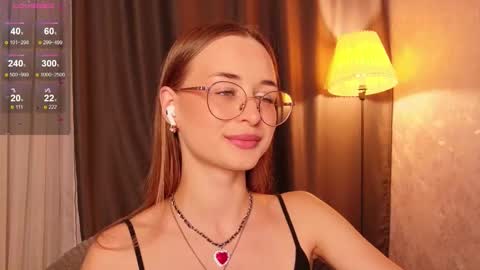 Snapshot of tiffanyhunt chatting on December 2, 2025, 2:01 pm Tiffany online show from December 2, 2025, 2:01 pm