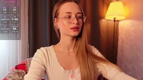 Snapshot of tiffanyhunt chatting on December 16, 2025, 3:17 pm Tiffany online show from December 16, 2025, 3:17 pm