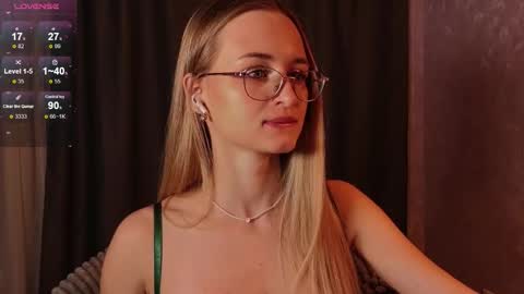 Snapshot of tiffanyhunt chatting on February 5, 2026, 3:05 pm Tiffany online show from February 5, 2026, 3:05 pm