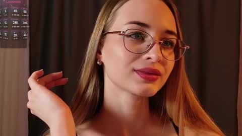 Snapshot of tiffanyhunt chatting on March 16, 2026, 3:16 pm Tiffany online show from March 16, 2026, 3:16 pm