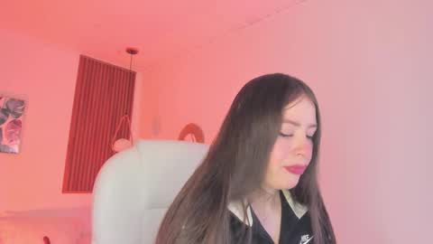 Tiffany online show from November 21, 2025, 11:31 am