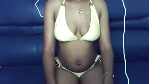Snapshot of tiffyblue chatting on March 31, 2026, 1:51 am Tiffyblue online show from March 31, 2026, 1:51 am