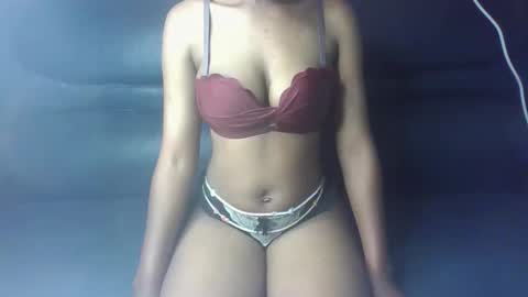 Snapshot of tiffyblue chatting on May 5, 2026, 1:46 am Tiffyblue online show from May 5, 2026, 1:46 am