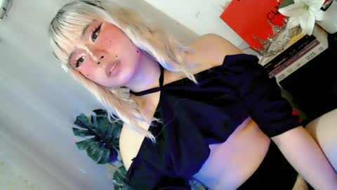 Snapshot of tight_elliana chatting on July 3, 2026, 2:18 am tight_elliana online show from July 3, 2026, 2:18 am