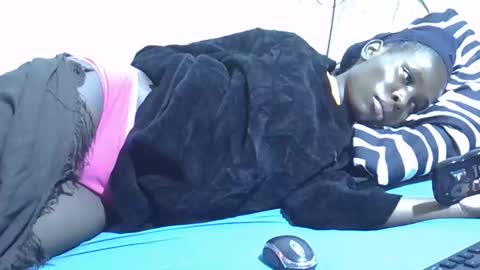 Snapshot of tight_pussie chatting on February 27, 2026, 2:11 am tight_pussie online show from February 27, 2026, 2:11 am