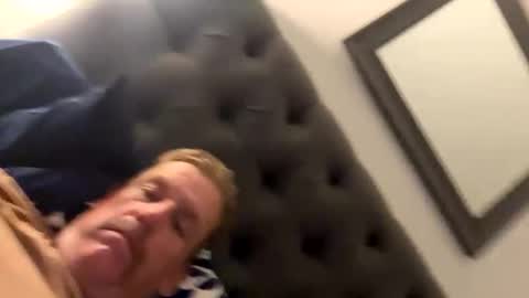 Snapshot of tightblnd chatting on February 7, 2026, 3:05 pm hotfirman92 online show from February 7, 2026, 3:05 pm