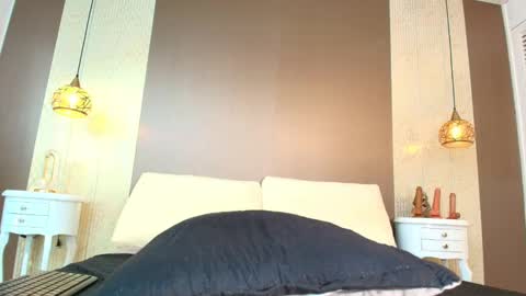 Snapshot of tiifany_baker chatting on October 1, 2025, 7:53 pm T I F F A N Y online show from October 1, 2025, 7:53 pm