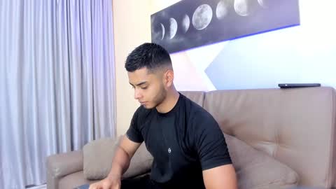 Snapshot of tiler_price chatting on December 30, 2024, 7:21 pm Tyler online show from December 30, 2024, 7:21 pm