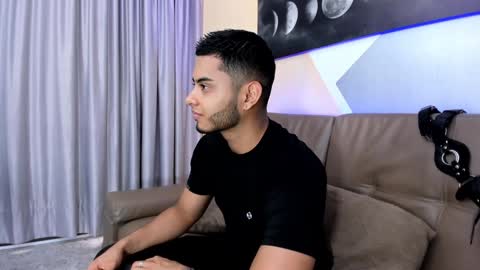 Snapshot of tiler_price chatting on January 3, 2025, 8:01 pm Tyler online show from January 3, 2025, 8:01 pm