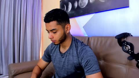 Snapshot of tiler_price chatting on January 4, 2025, 7:34 pm Tyler online show from January 4, 2025, 7:34 pm