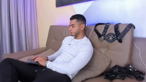 Snapshot of tiler_price chatting on February 21, 2025, 7:21 pm Tyler online show from February 21, 2025, 7:21 pm