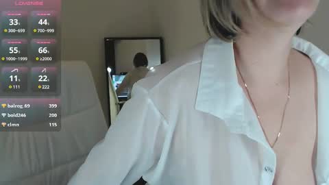 Snapshot of tilly_eliot chatting on February 21, 2025, 2:06 am Tilly online show from February 21, 2025, 2:06 am