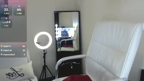 Snapshot of tilly_eliot chatting on February 27, 2025, 9:47 pm Tilly online show from February 27, 2025, 9:47 pm