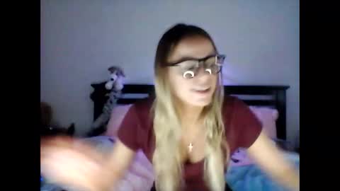 Snapshot of tilylove chatting on May 19, 2026, 12:27 am Tily Love online show from May 19, 2026, 12:27 am