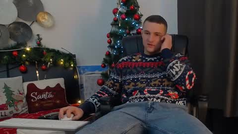 Snapshot of tim_mart chatting on December 28, 2024, 2:21 pm ask me online show from December 28, 2024, 2:21 pm