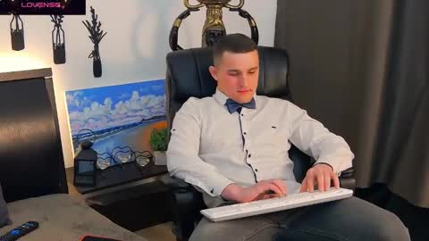 Snapshot of tim_mart chatting on February 26, 2025, 4:24 pm ask me online show from February 26, 2025, 4:24 pm