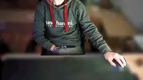 Hot timann online show from October 17, 2025, 7:33 am