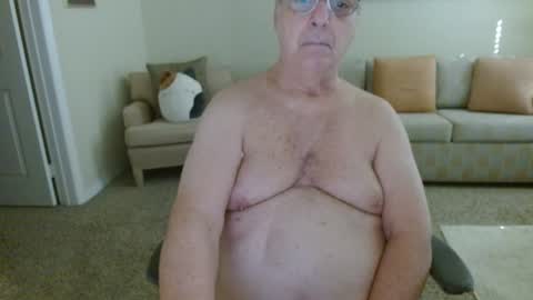 Snapshot of timealone120000 chatting on October 12, 2025, 5:23 pm timealone120000 online show from October 12, 2025, 5:23 pm