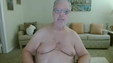 Snapshot of timealone120000 chatting on October 19, 2025, 6:30 pm timealone120000 online show from October 19, 2025, 6:30 pm