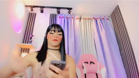 Snapshot of timmy_boyy chatting on March 5, 2025, 12:38 am Hallie And Annie online show from March 5, 2025, 12:38 am