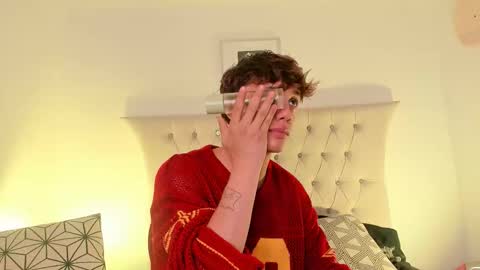 Timothy 21 years old online show from November 25, 2025, 4:34 am