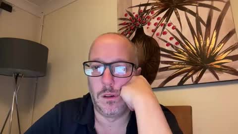 timtim19781978 online show from November 5, 2025, 4:07 pm