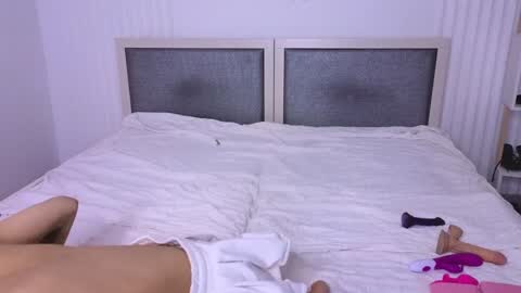 tina__kim online show from January 30, 2025, 4:48 am