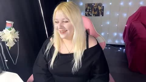 Tina  online show from April 1, 2026, 6:47 am