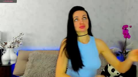 Tina online show from March 15, 2026, 12:00 pm