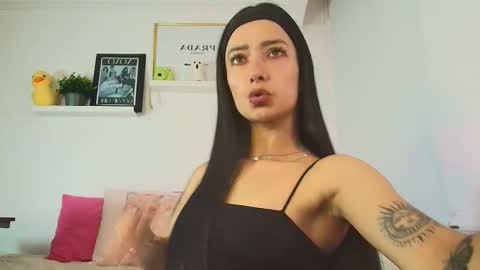 Tina Wild online show from December 1, 2025, 2:27 am