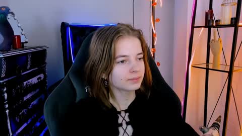 Snapshot of tinadavil chatting on December 3, 2024, 2:27 pm Tina Davil online show from December 3, 2024, 2:27 pm