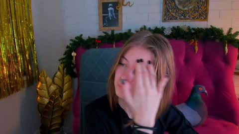 Snapshot of tinadavil chatting on December 19, 2024, 8:34 pm Tina Davil online show from December 19, 2024, 8:34 pm