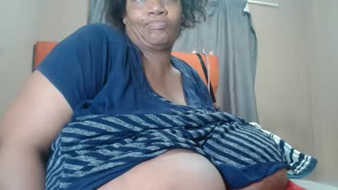 tinagiant online show from May 13, 2026, 10:34 am
